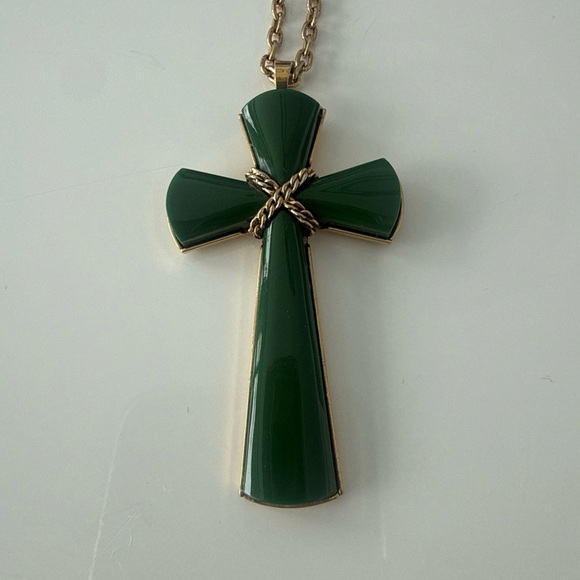 Avon Jewelry - Vintage Avon Green Juliet Cross Necklace w/ Original Box